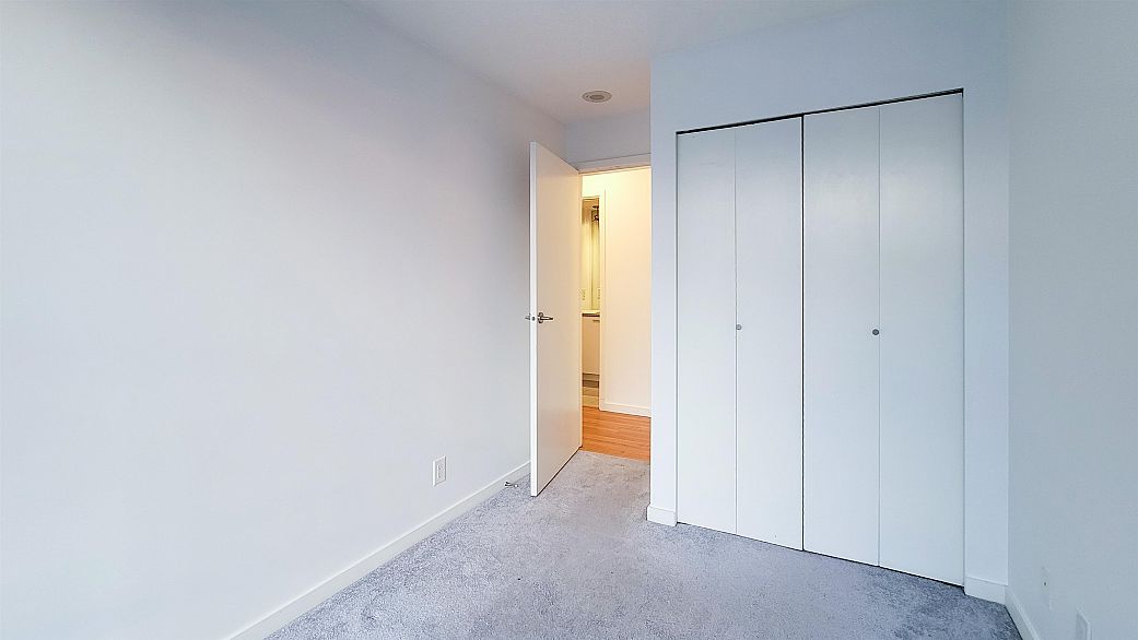 2506 111 W Georgia Street