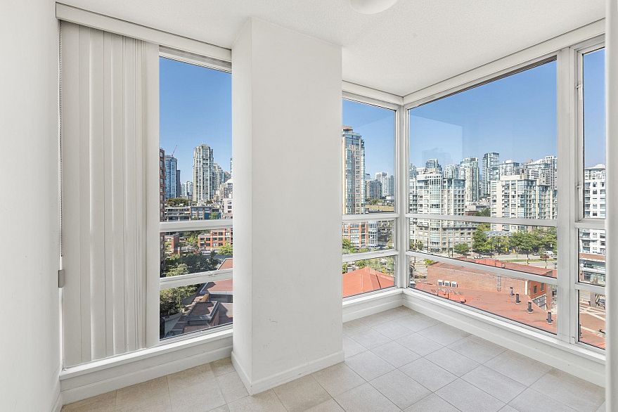 15D 139 Drake Street