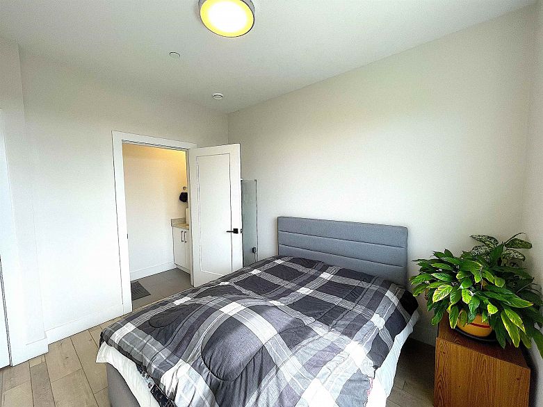 1633 SE Marine Drive