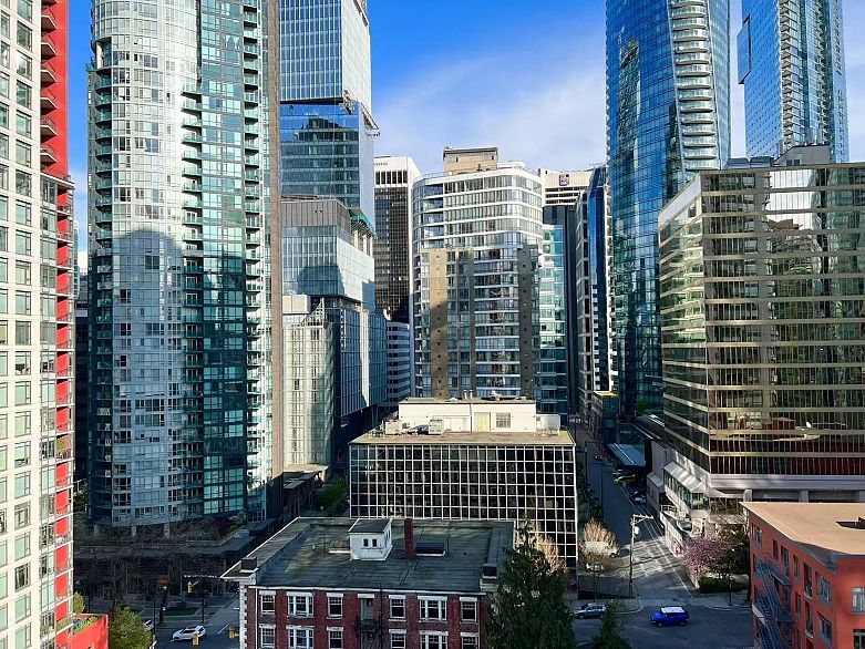 1706 1238 Melville Street