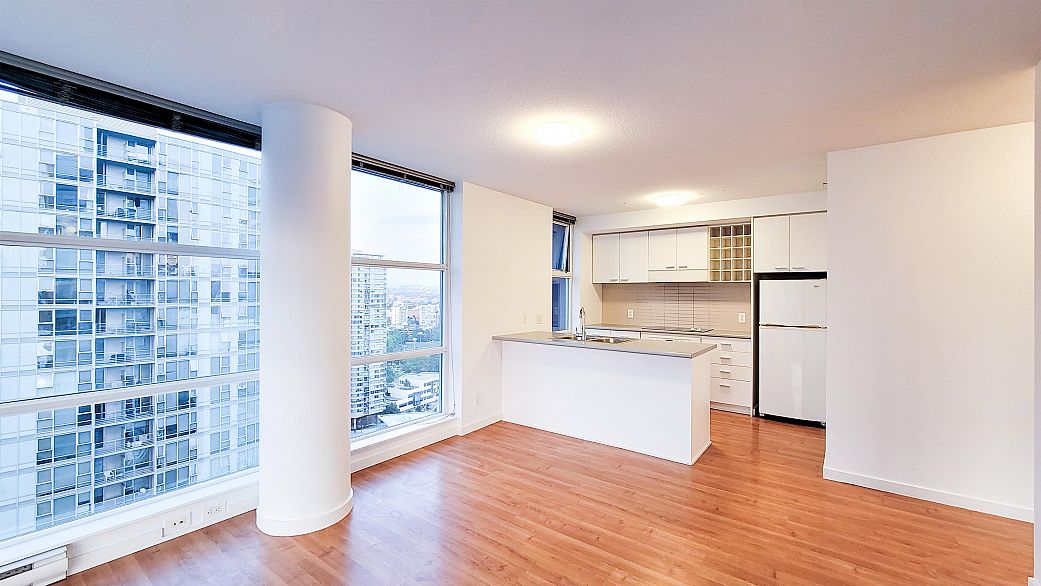 2506 111 W Georgia Street