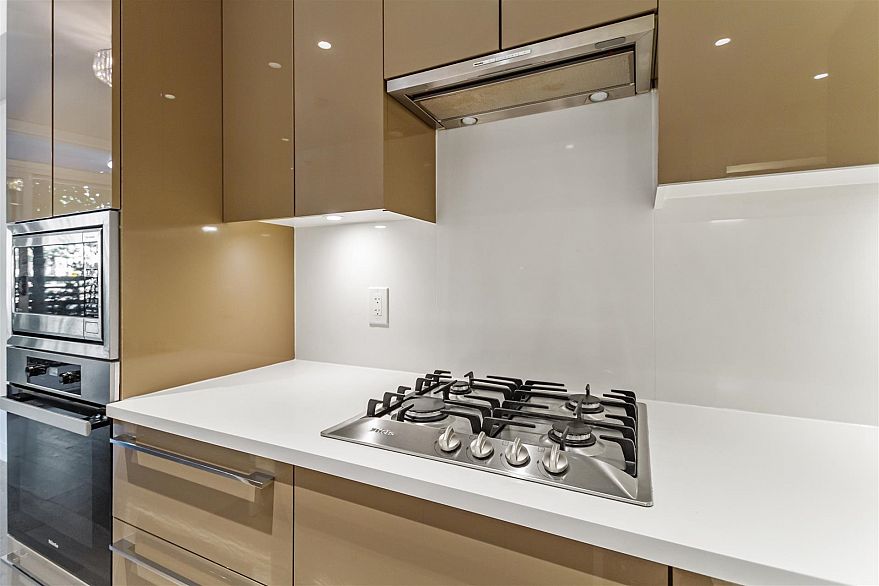 108 5189 Cambie Street