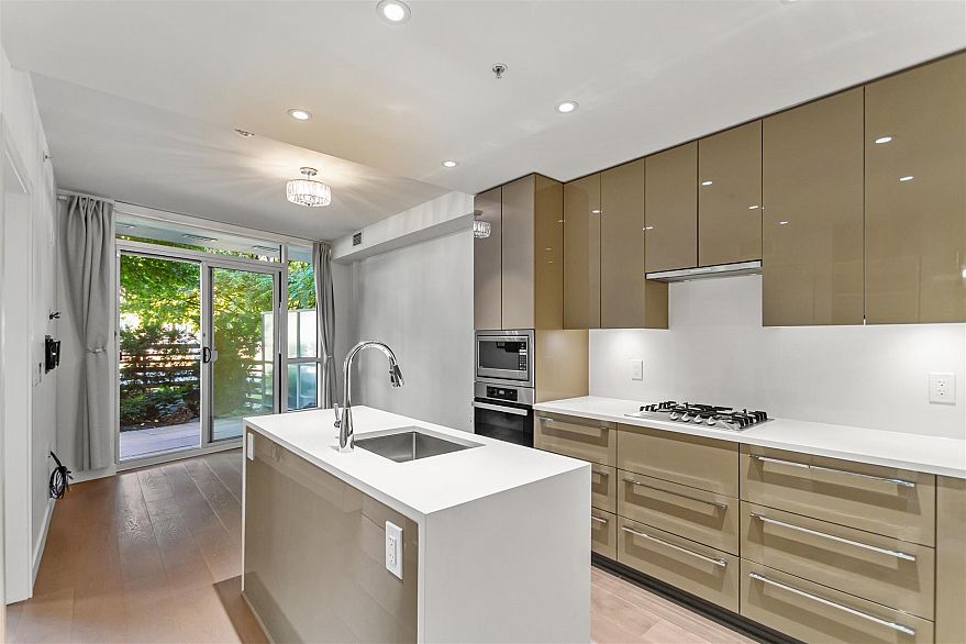 108 5189 Cambie Street