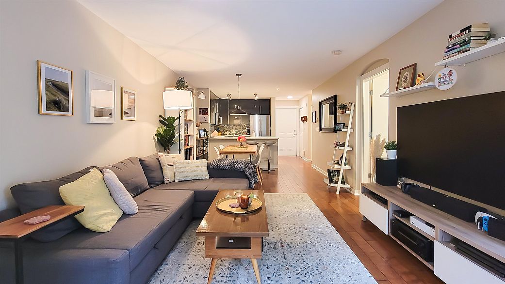 214 3038 Kent Avenue South E