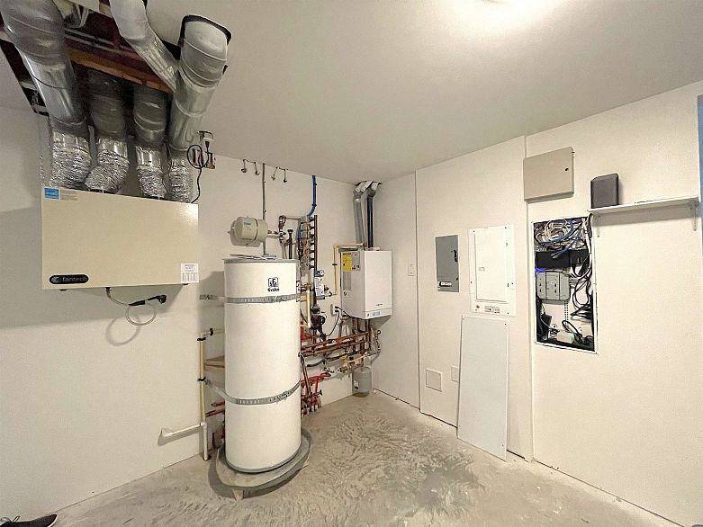 1633 SE Marine Drive