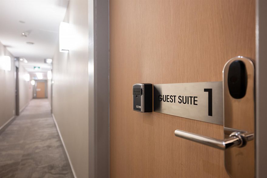 906 3557 Sawmill Crescent