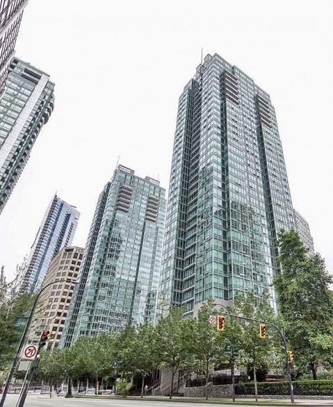 1501 1288 W Georgia Street