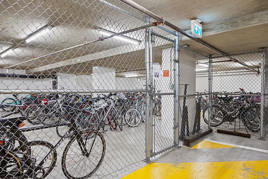 15D 139 Drake Street