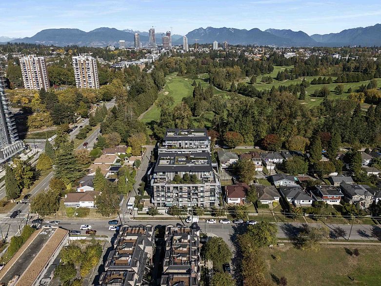 106 477 W 59th Avenue