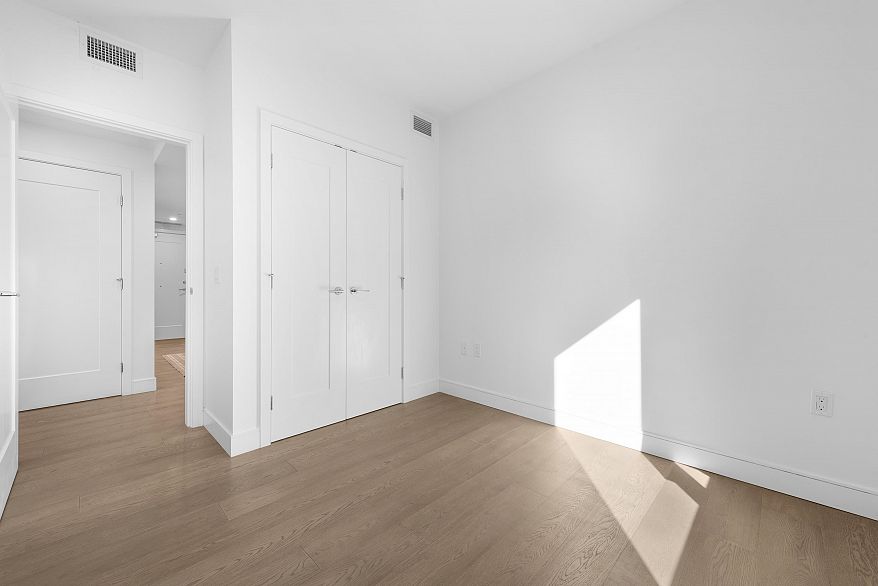 106 477 W 59th Avenue