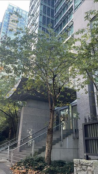 1501 1288 W Georgia Street