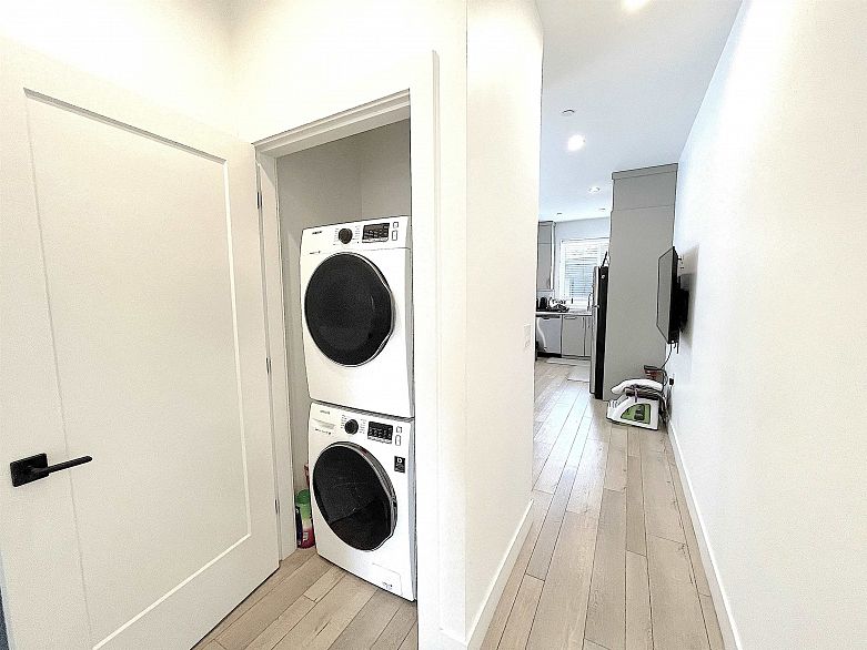 1633 SE Marine Drive