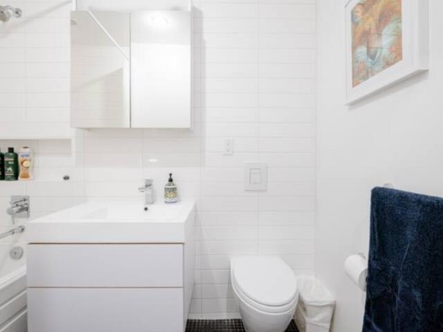 701 219 E Georgia Street