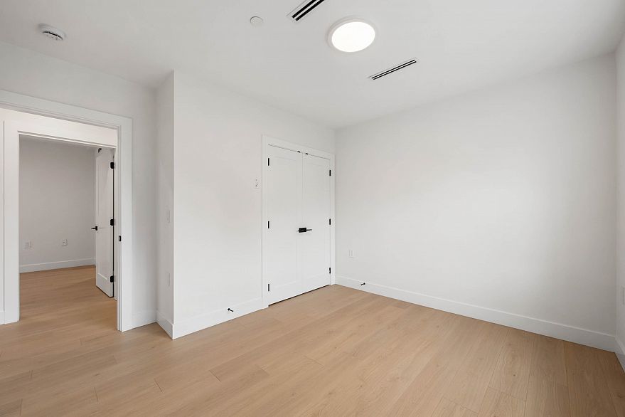 1 3065 Charles Street