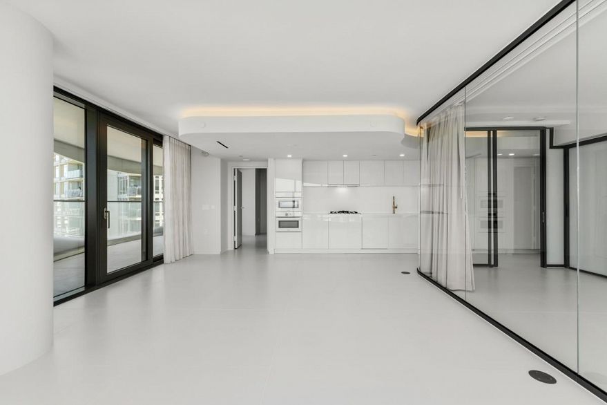 2406 1033 Nelson Street