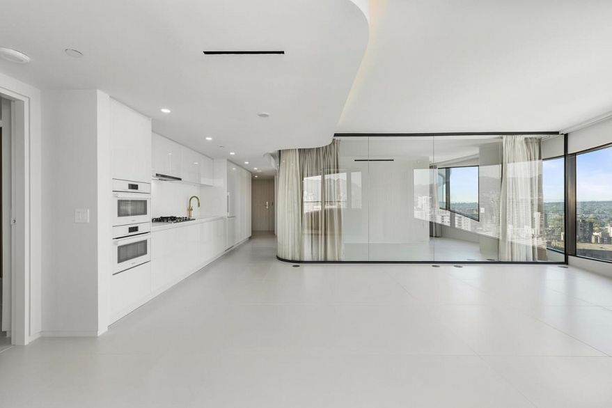 2406 1033 Nelson Street