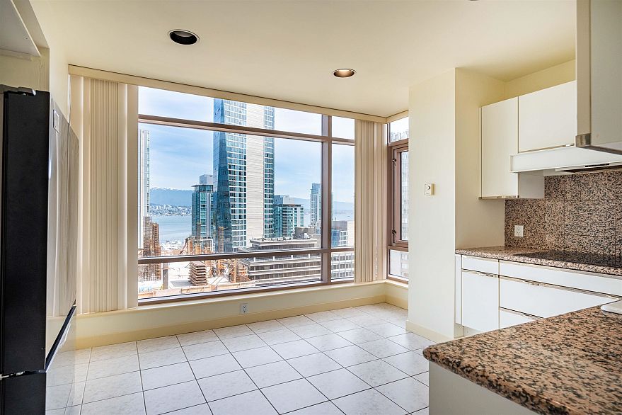 10A 1500 Alberni Street