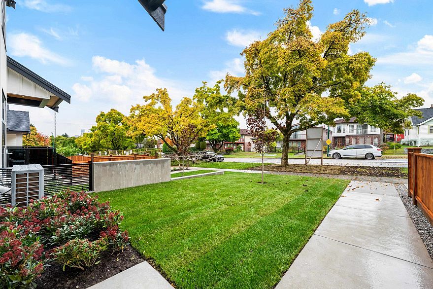 1 3065 Charles Street