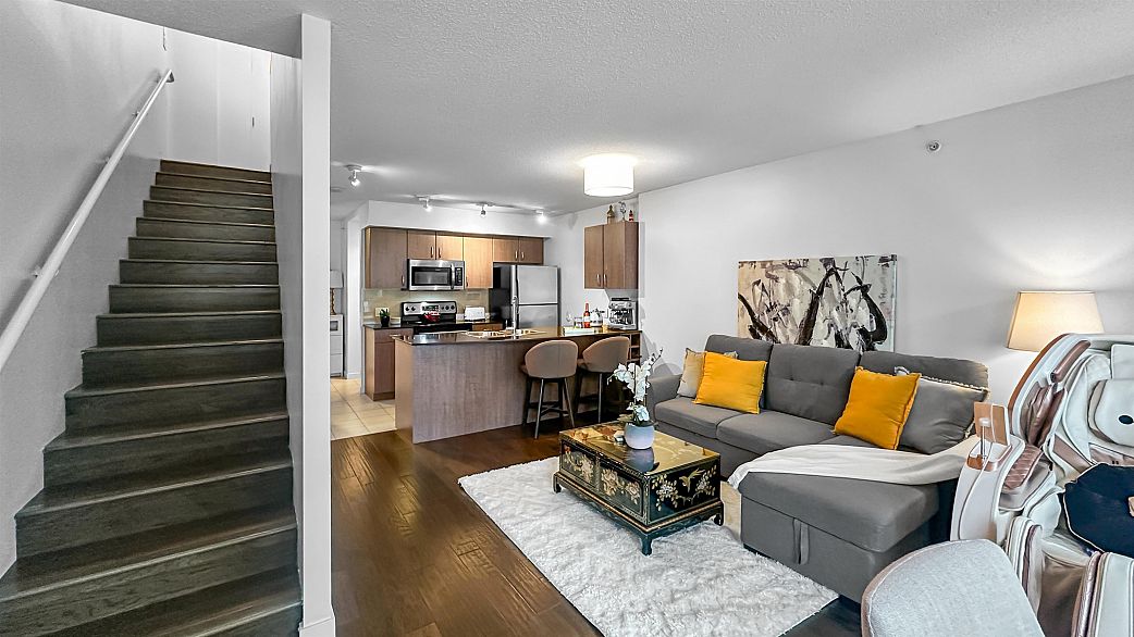 616 610 Granville Street