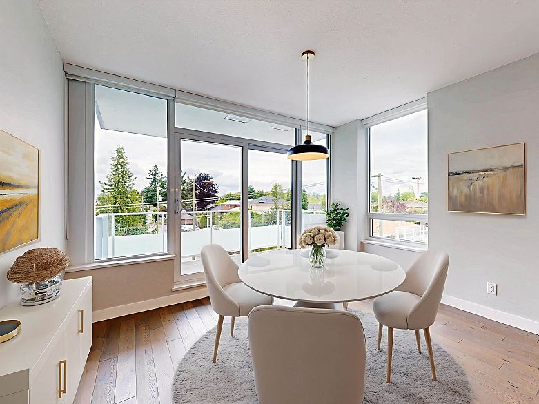 408 677 W 41st Avenue