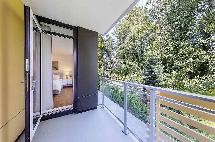 206 7428 Alberta Street