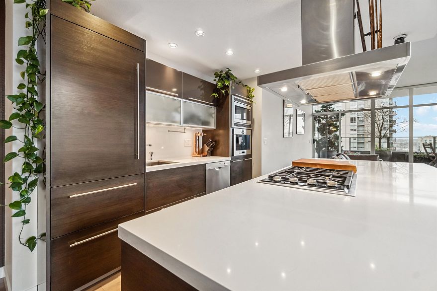 1601 1252 Hornby Street