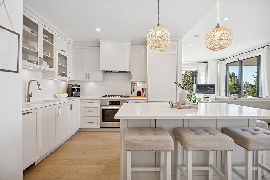 510 4427 Cambie Street