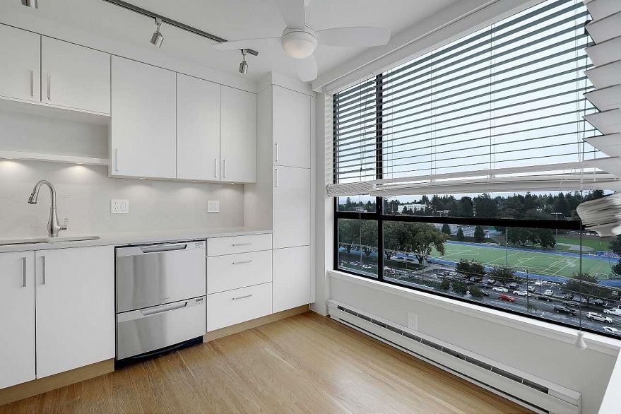 1202 2115 W 40th Avenue