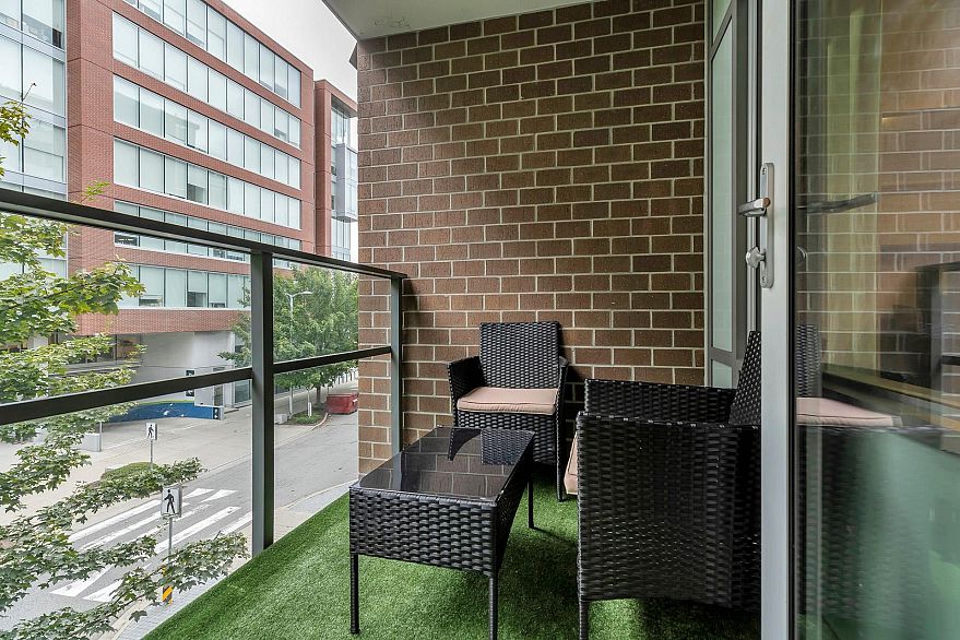 312 110 Switchmen Street