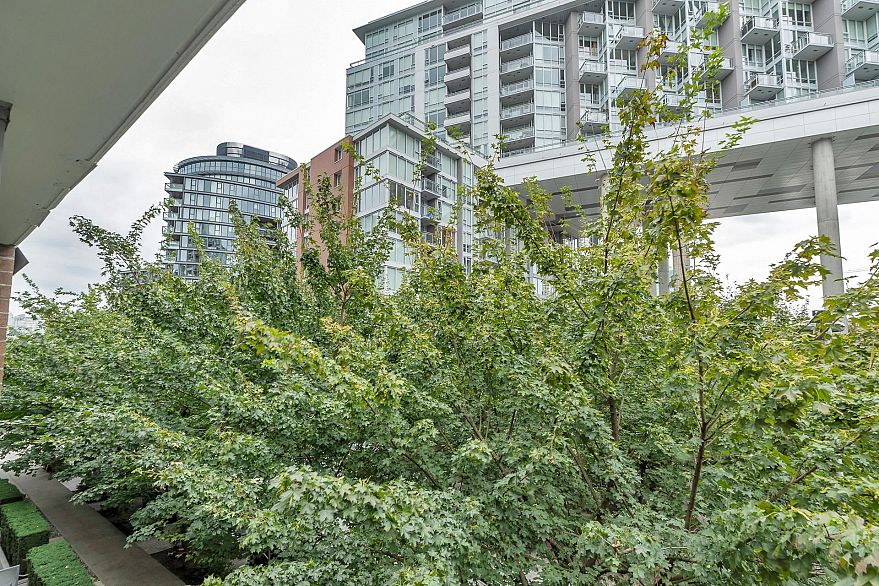 312 110 Switchmen Street