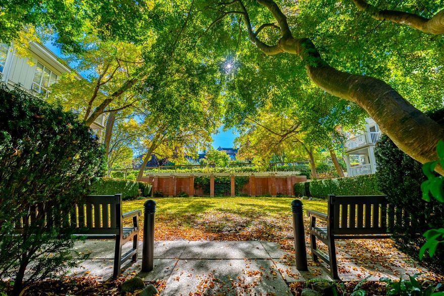 101 1858 W 5th Avenue