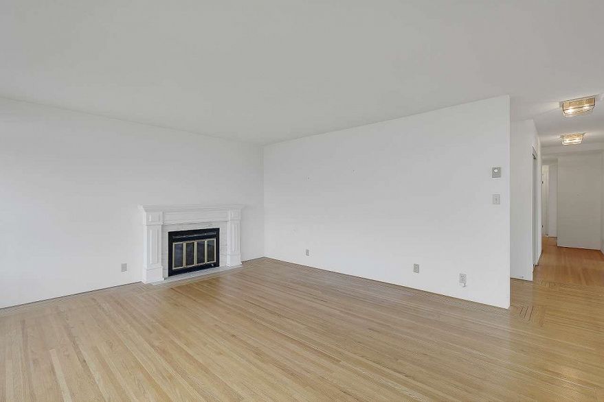 1202 2115 W 40th Avenue