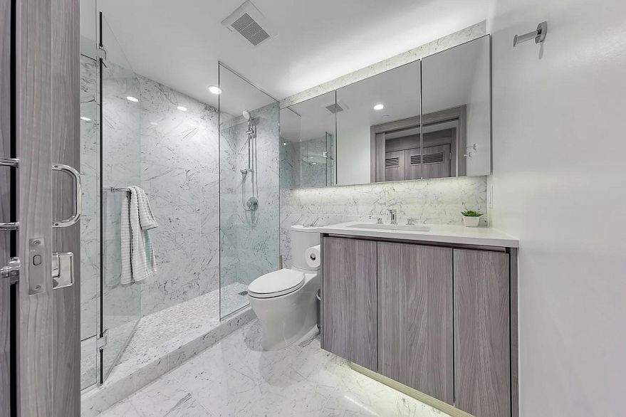 1008 1768 Cook Street