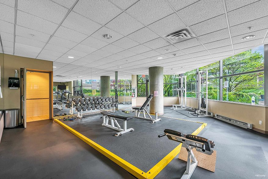 201 1367 Alberni Street