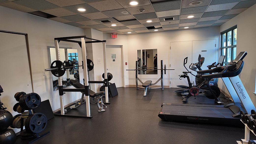 2103 907 Beach Avenue