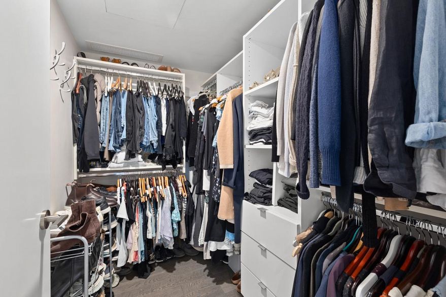 201 499 Pacific Street