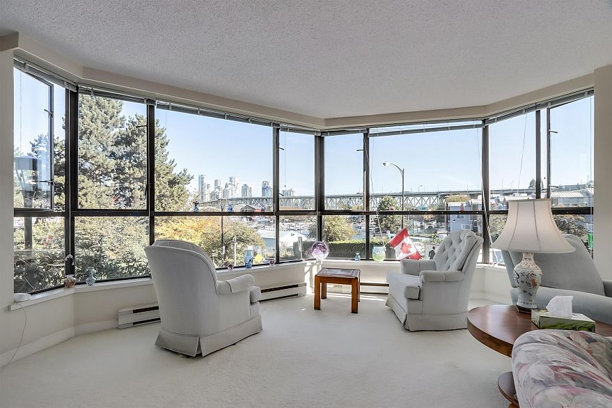 G01 1490 Pennyfarthing Drive