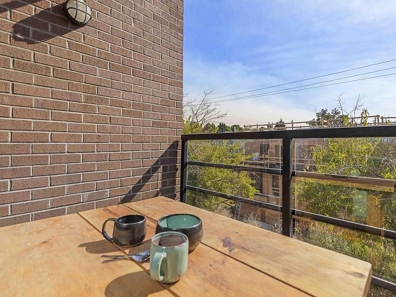 PH20 2150 E Hastings Street