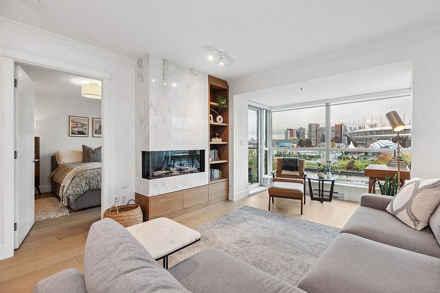 507 125 Milross Avenue