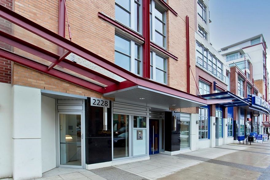 PH802 2228 W Broadway