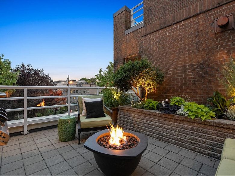 361 5790 East Boulevard