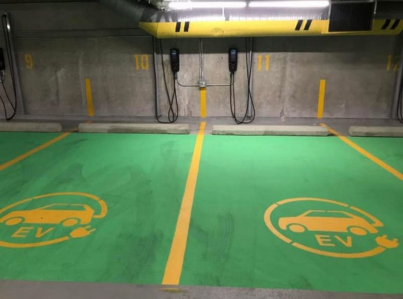 201 1367 Alberni Street