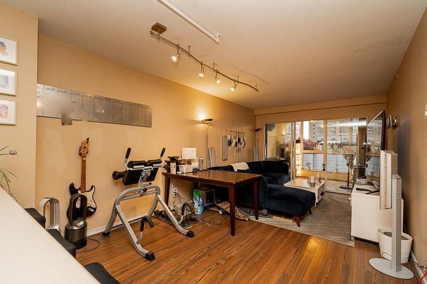 807-488 Helmcken Street