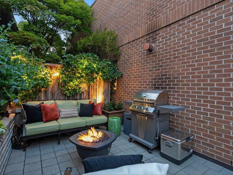 361 5790 East Boulevard