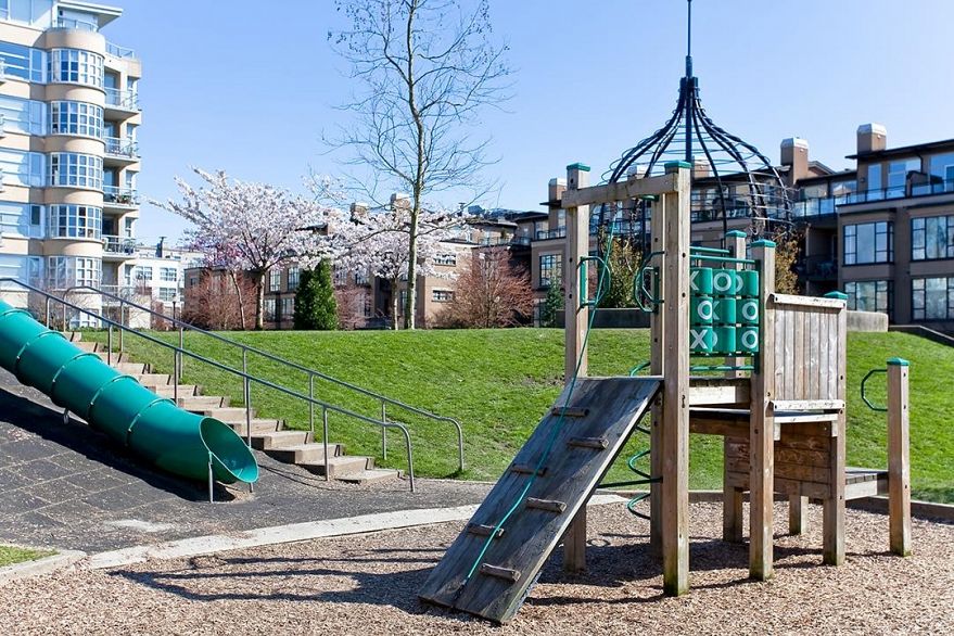 PH802 2228 W Broadway