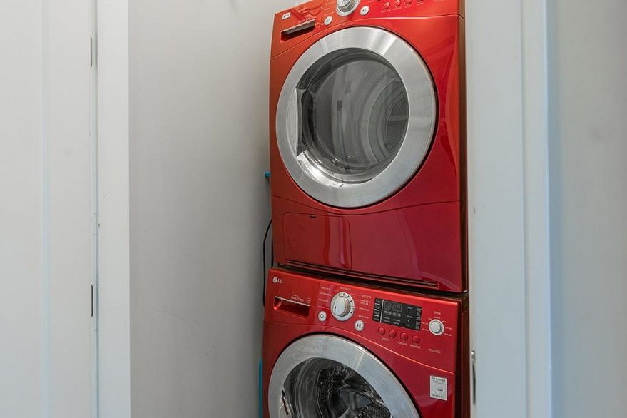 605 123 W 1st Avenue