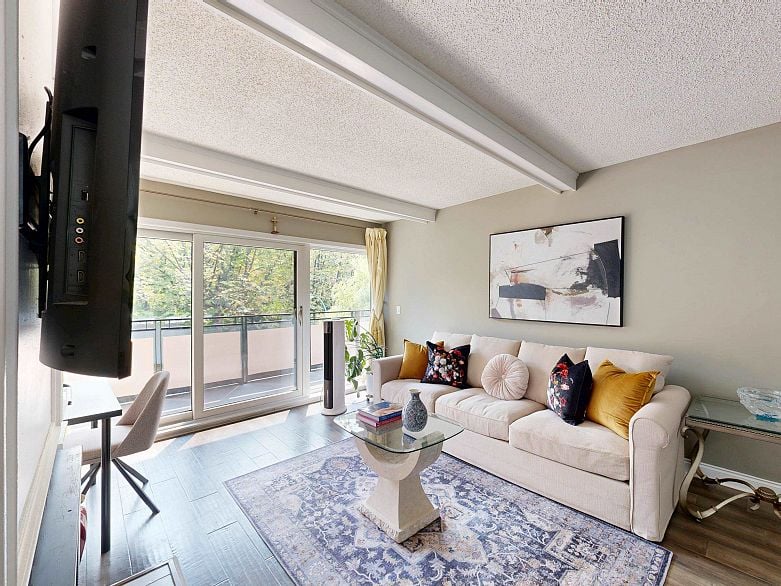 510 1405 W 15th Avenue