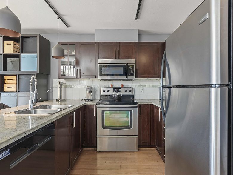 PH20 2150 E Hastings Street