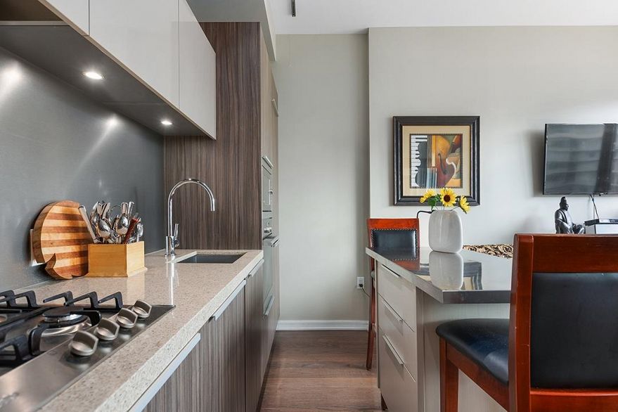 605 123 W 1st Avenue