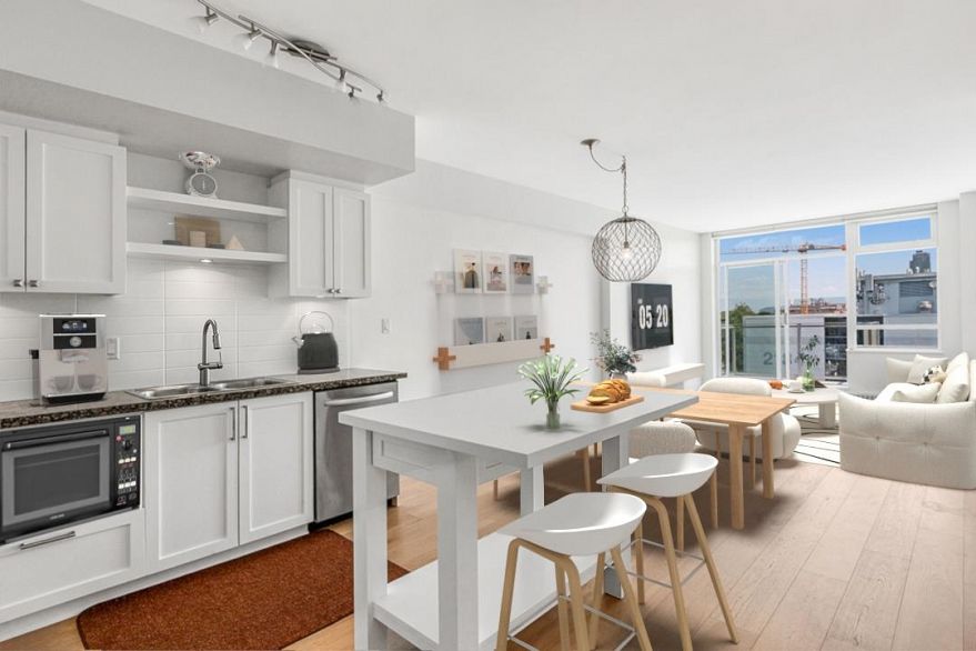 PH802 2228 W Broadway